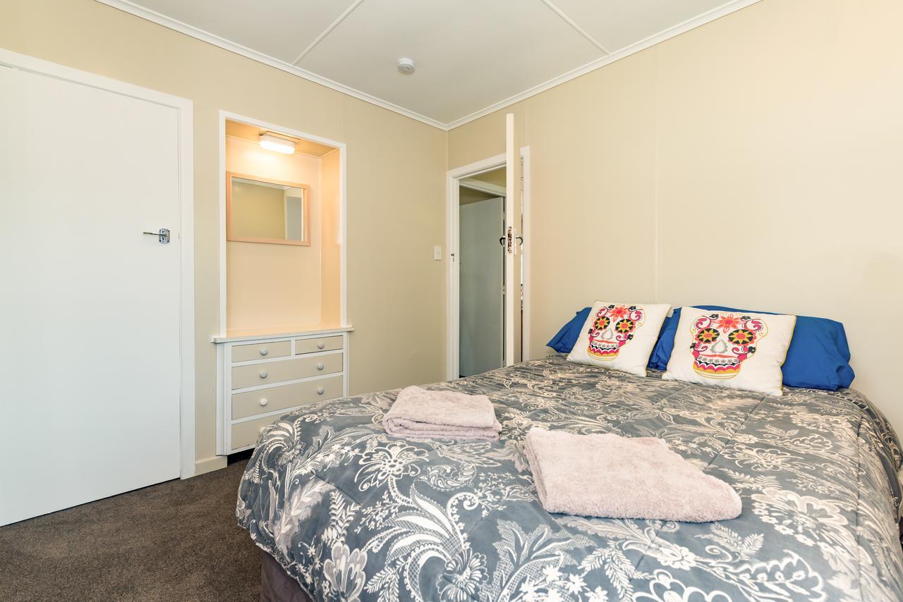 Waitangi Beach Bach 30B Eksteriør billede